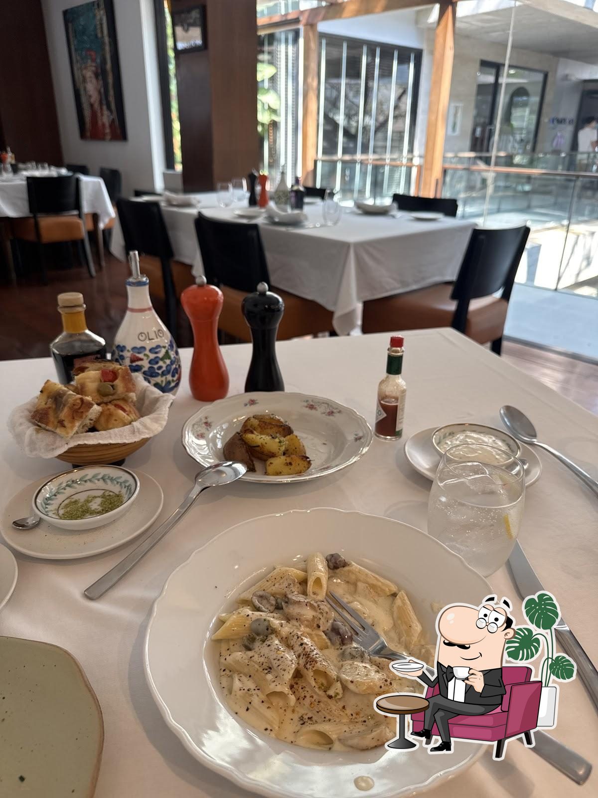 Интерьер "La Bottega Bangkok".