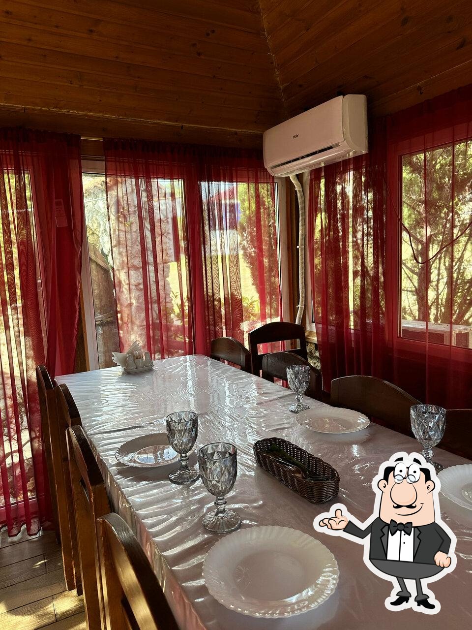 Интерьер "Хычин бар".