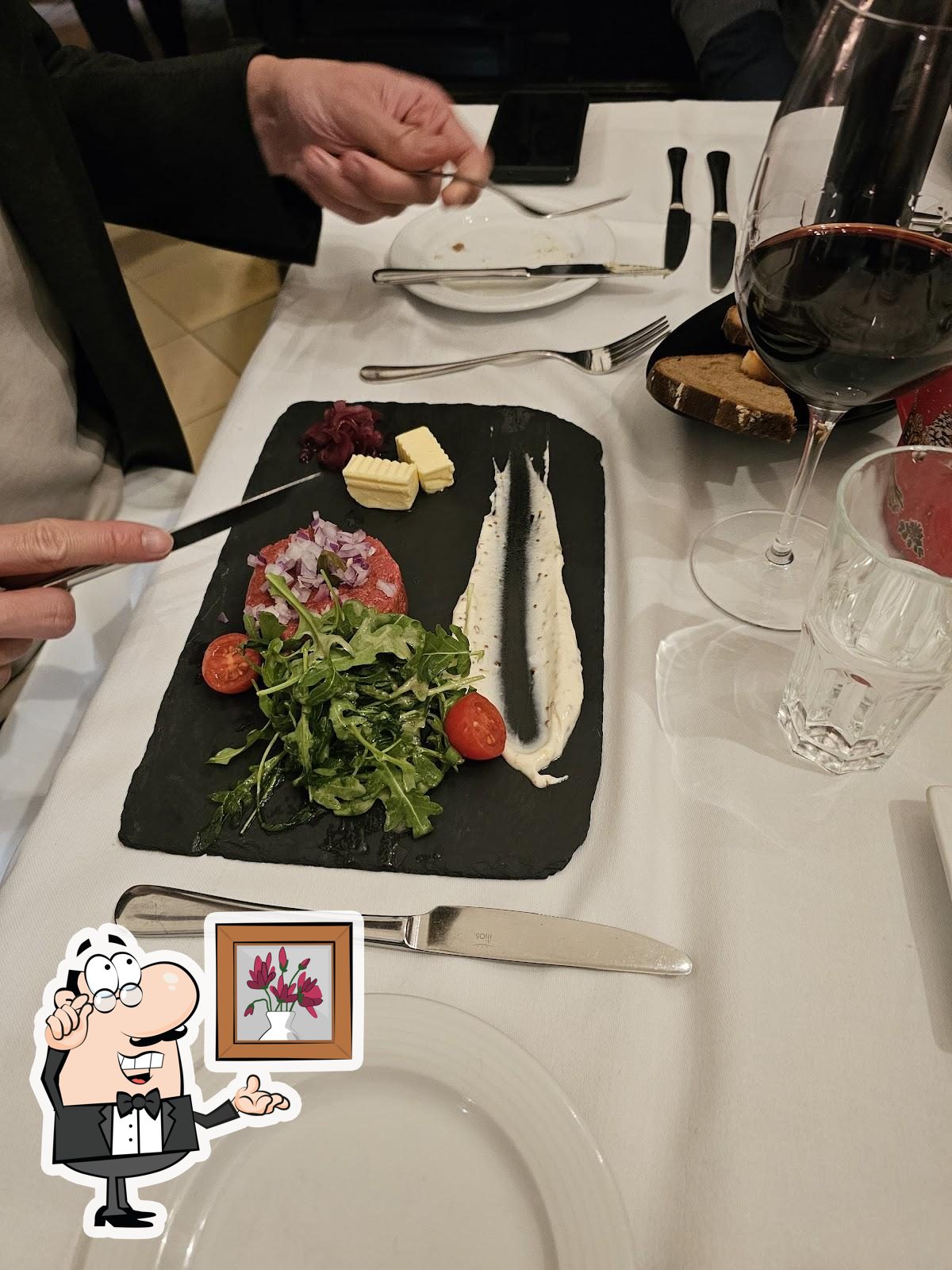 Забронируйте столик в "Restaurant Ofenloch".