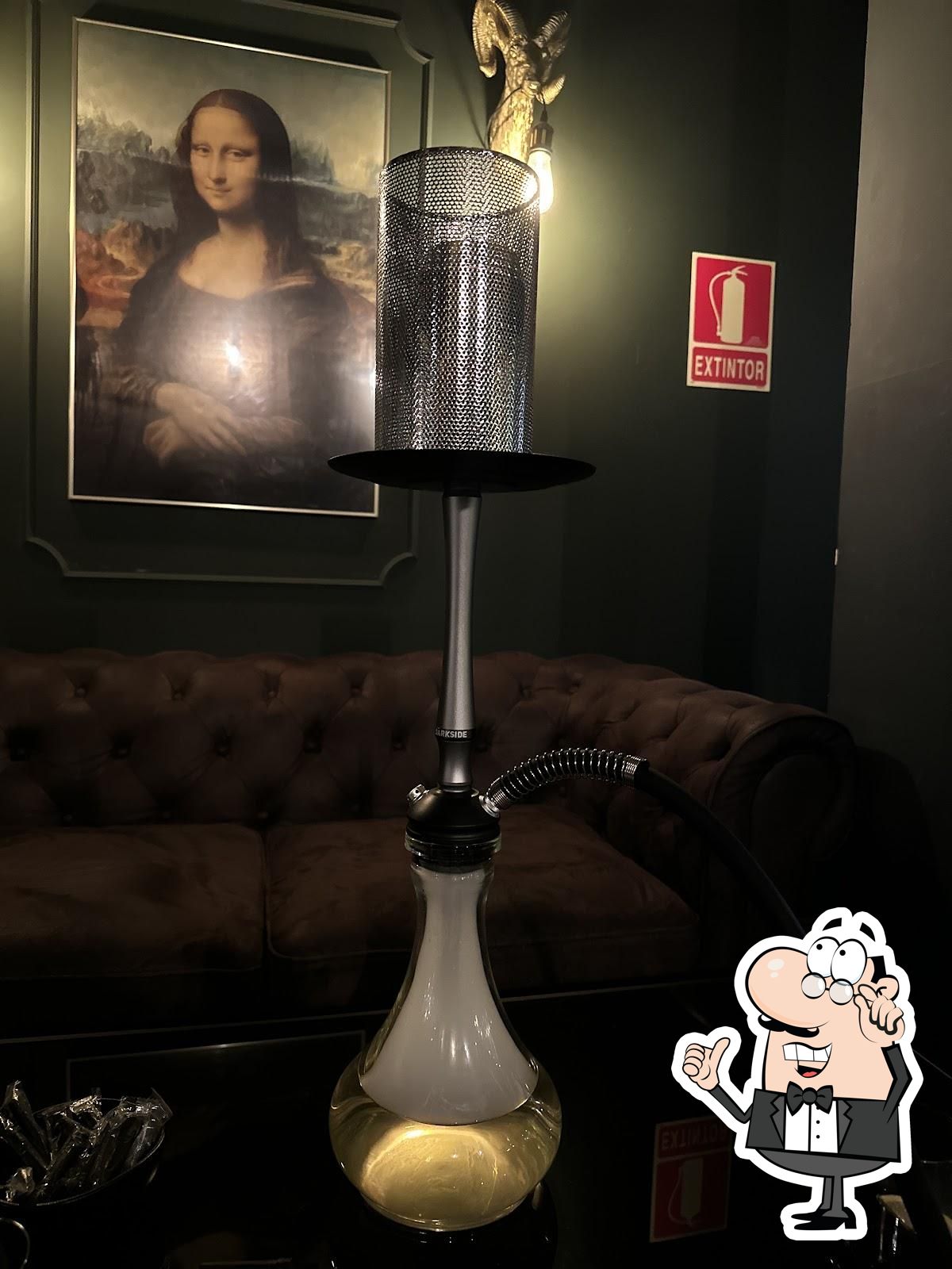 Интерьер "LA ROSE 432 COCKTAIL & SHISHA BAR".