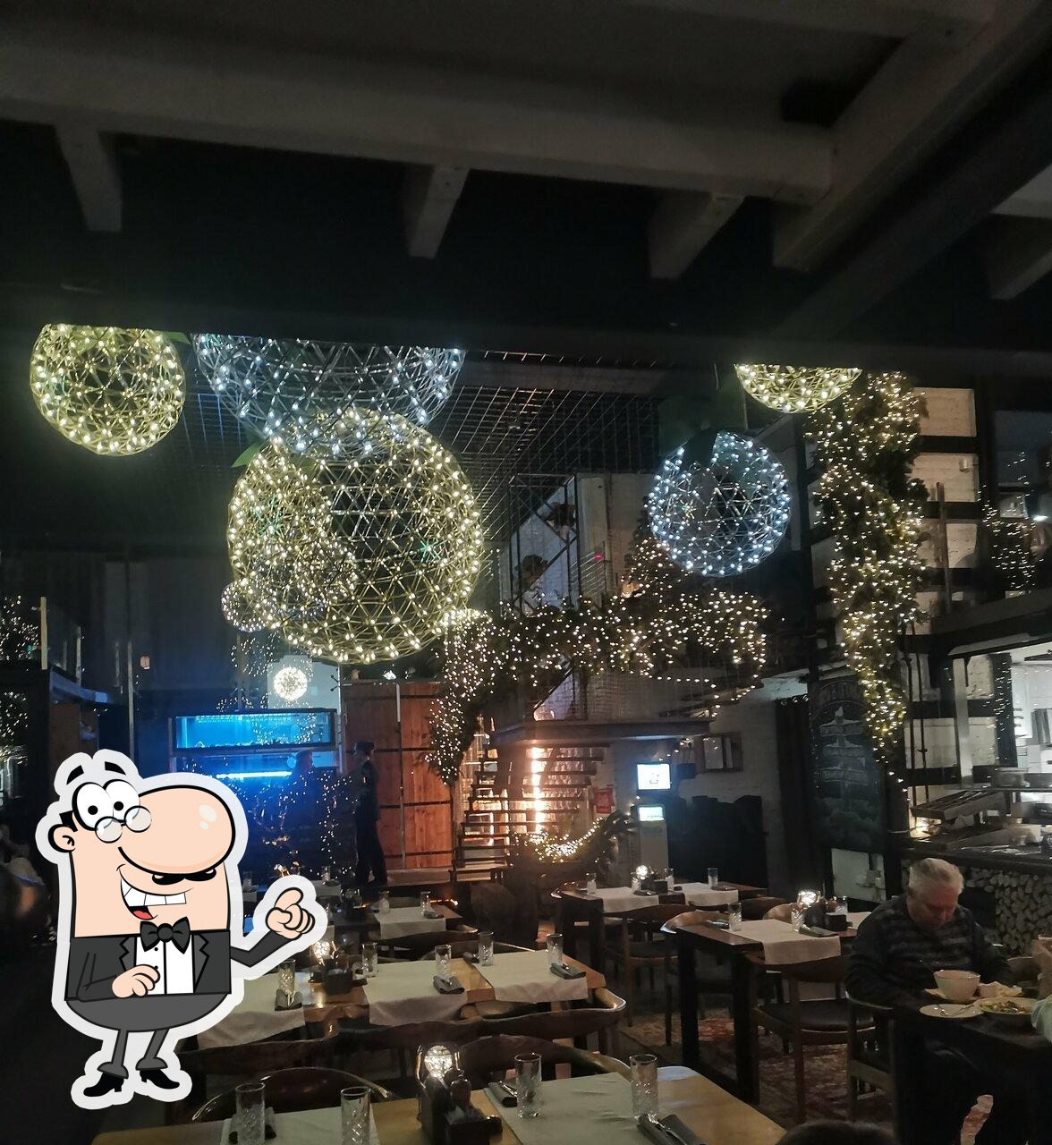 Посмотрите на внутренний интерьер "Ogonёk".