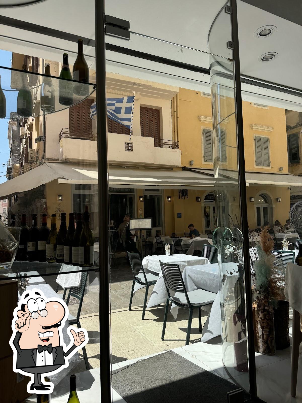 Интерьер "Rex Restaurant".