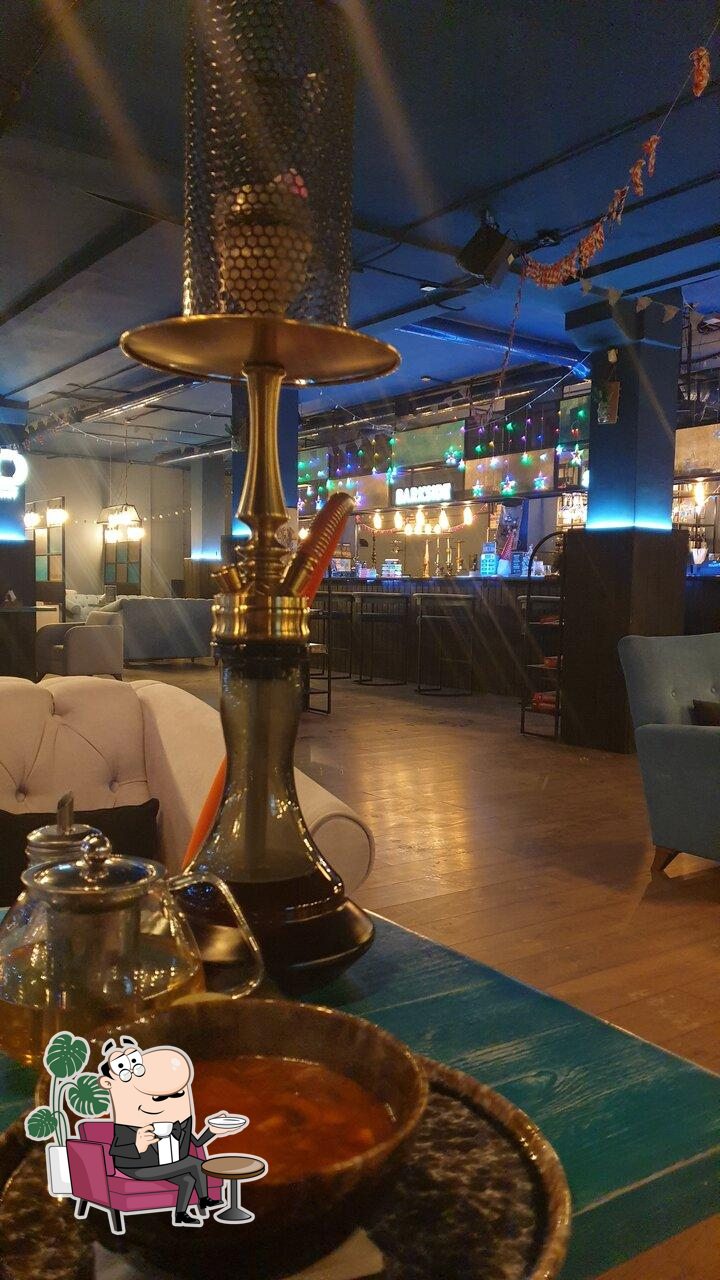 Забронируйте столик в "Menthol".
