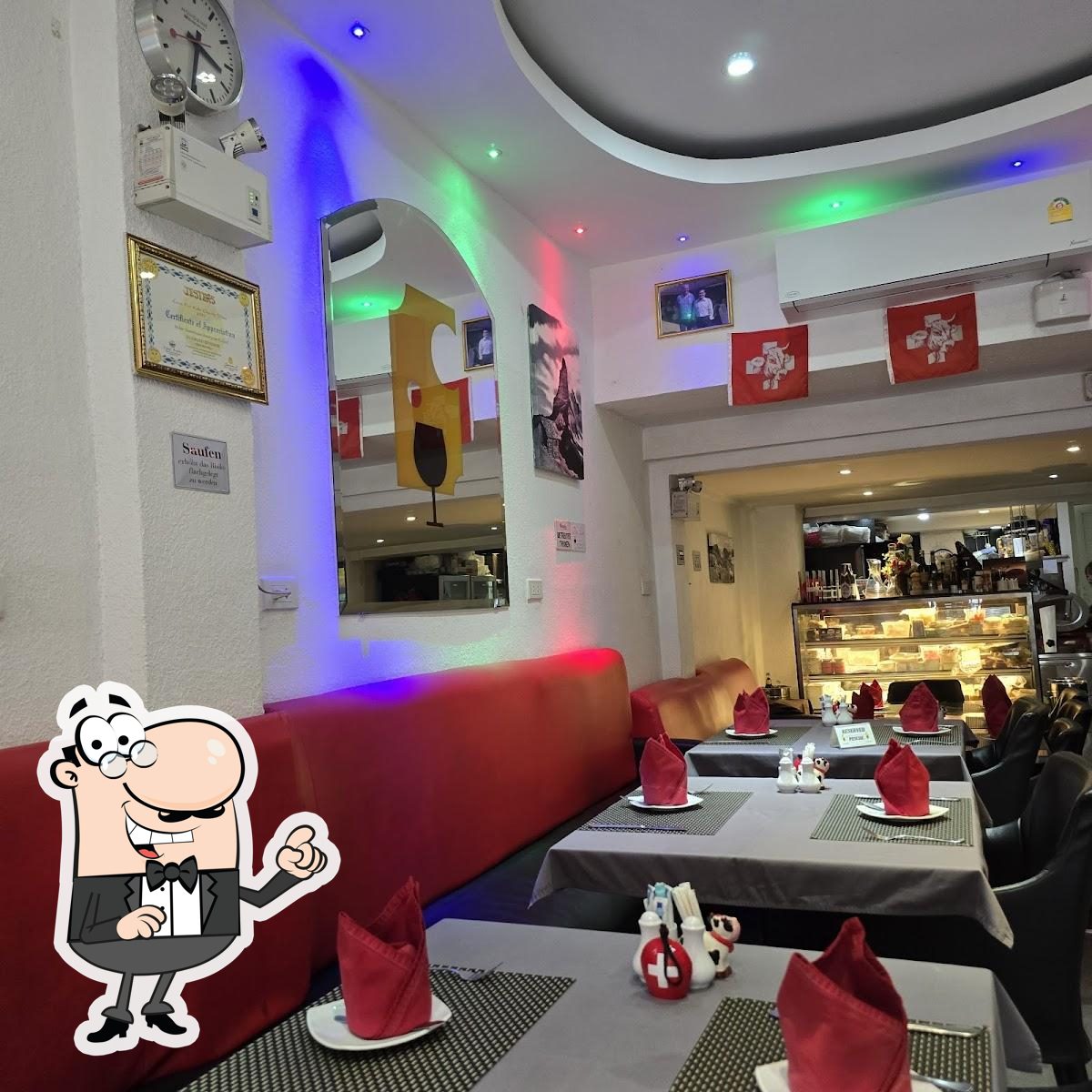 Забронируйте столик в "The Bistro".