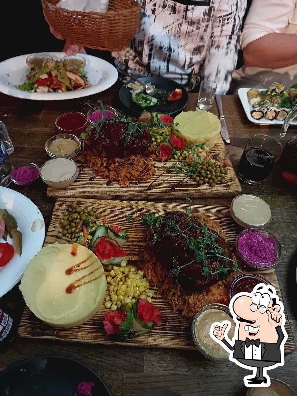 Забронируйте столик в "Мясникъ".