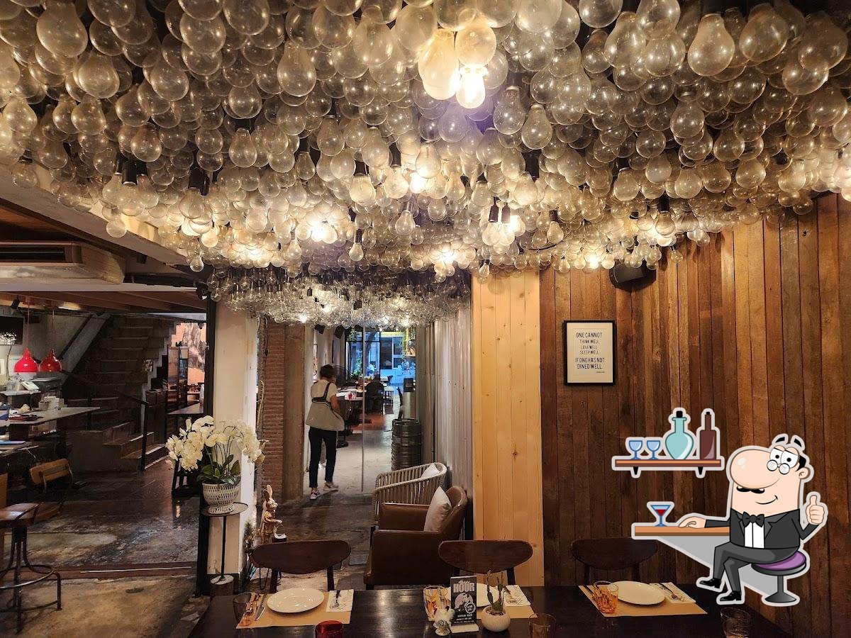 Интерьер "Mazzaro Boutique and Restaurant".