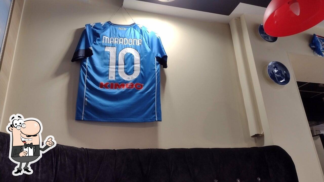 Забронируйте столик в "Maurizio".