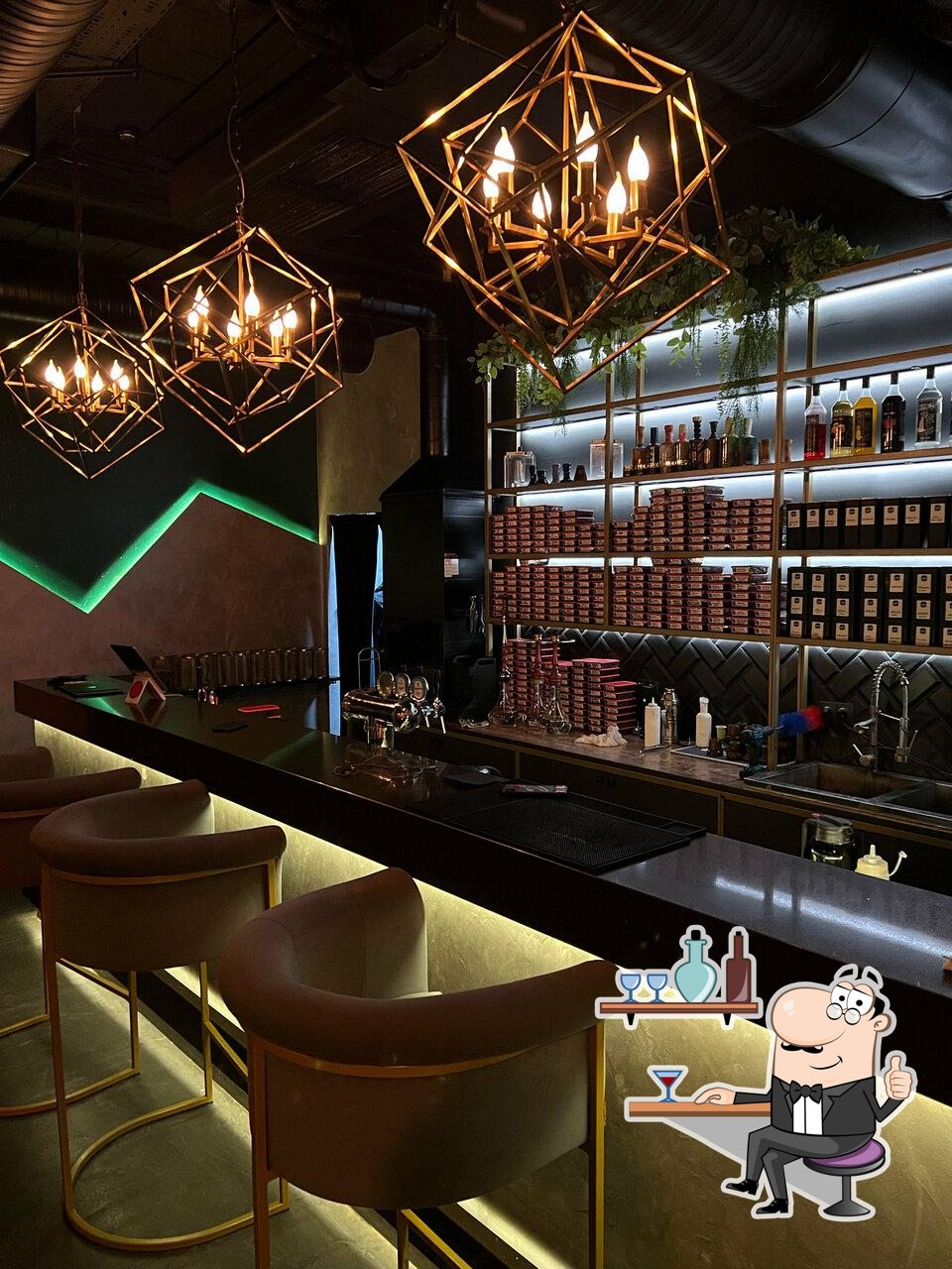 Забронируйте столик в "HookahPlace".