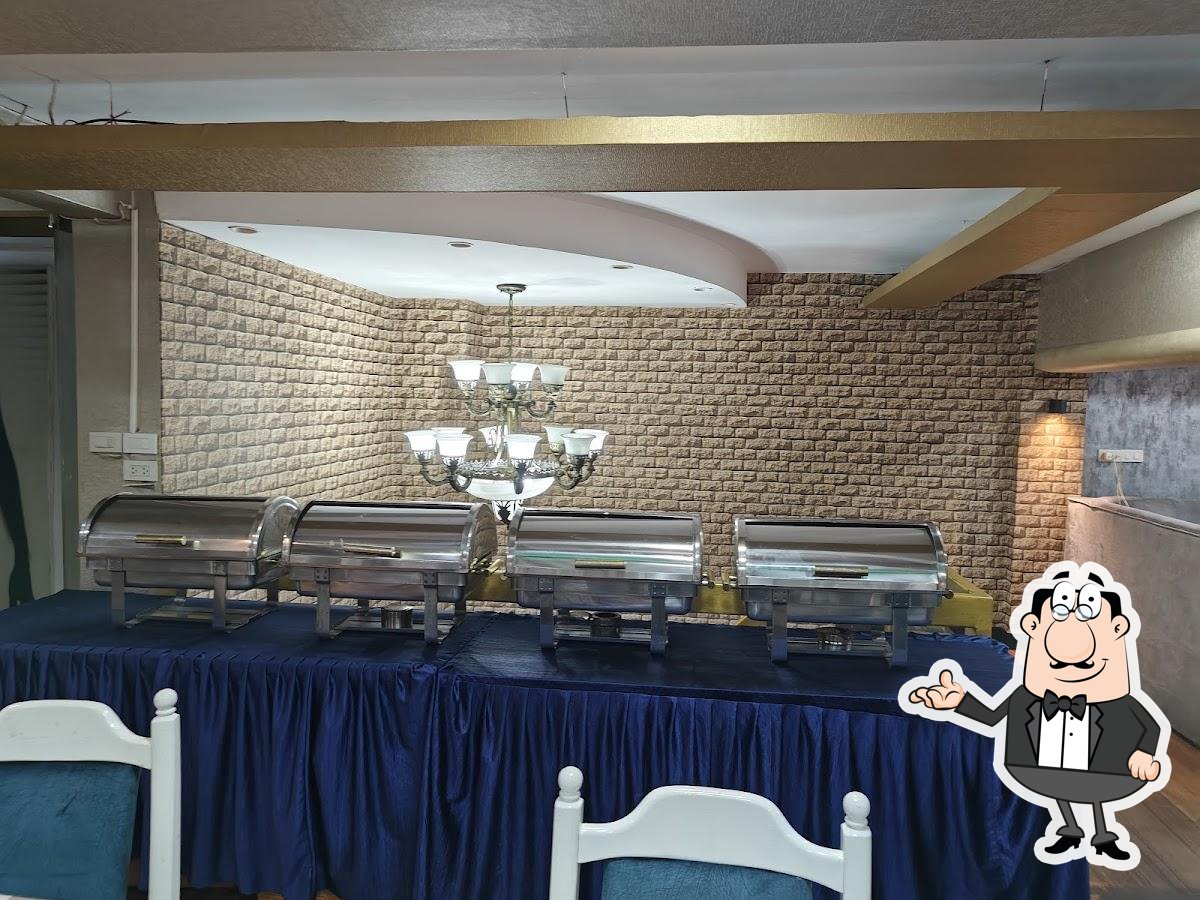Забронируйте столик в "Zaika Indian restaurant".