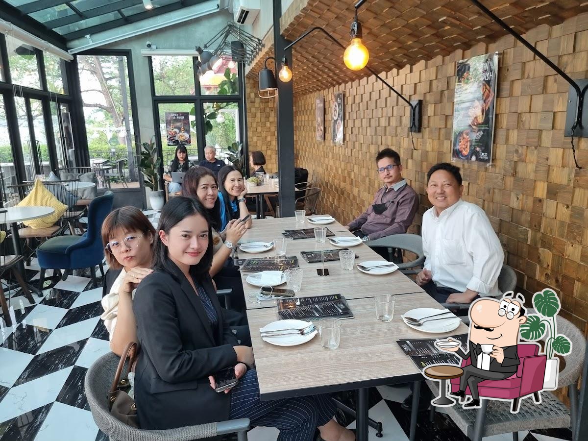 Интерьер "Coco Chao Phraya".
