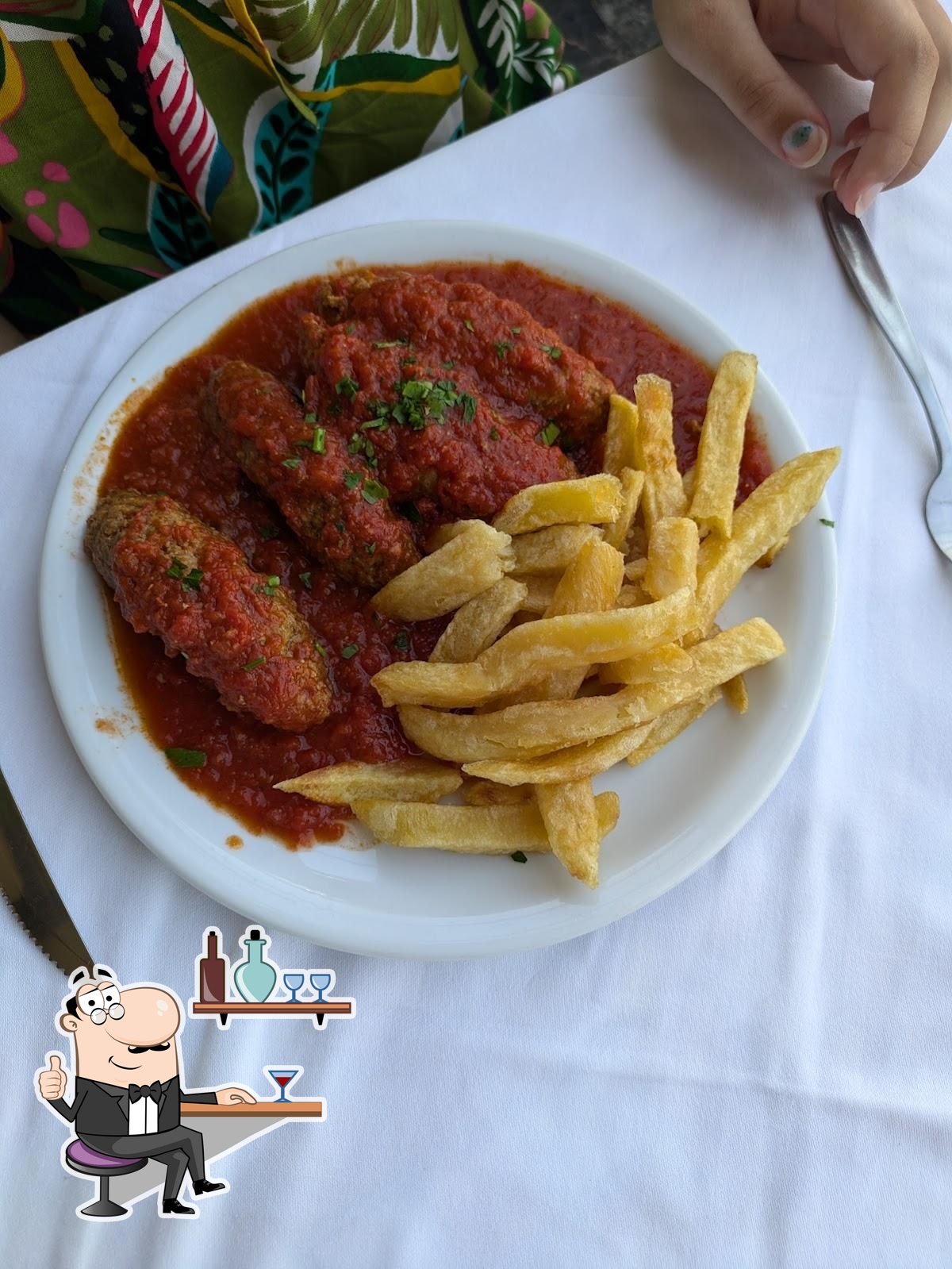 Интерьер "Amphora Taverna".