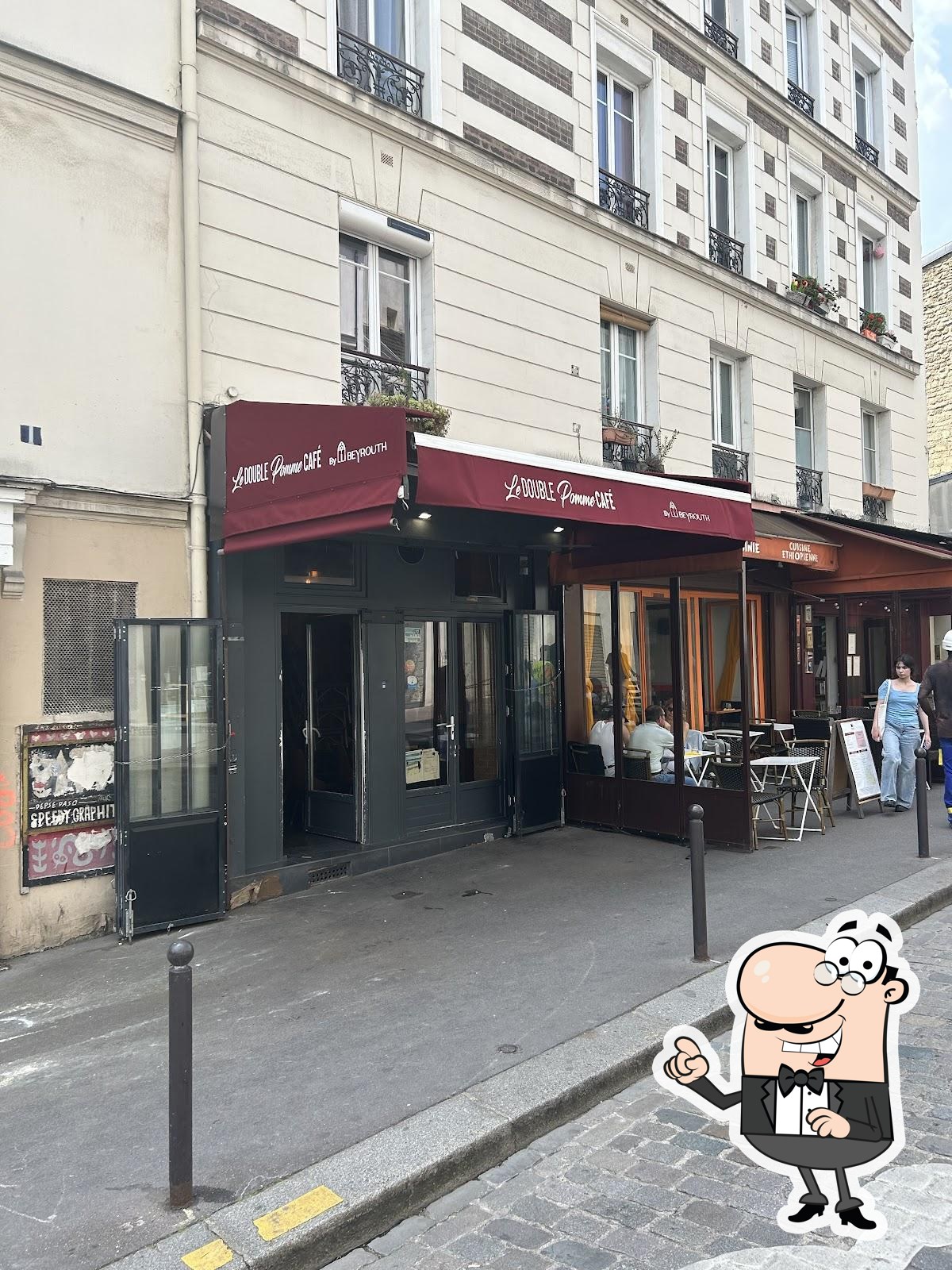 Наслаждайтесь  пейзажем, который открывается из "Le Double Pomme Café By Libeyrouth".