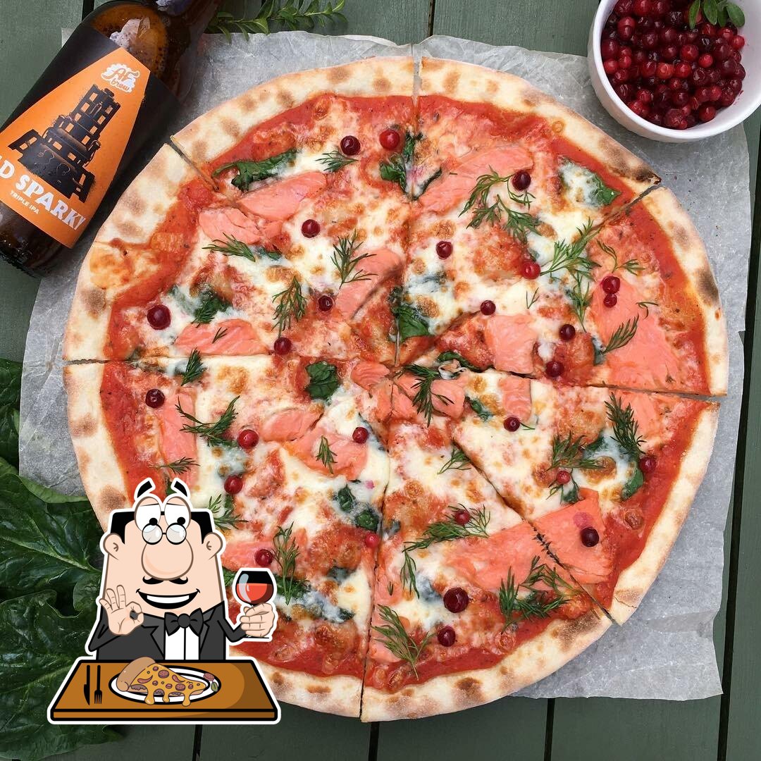 Попробуйте пиццу в "Camorra Pizza E Birra".