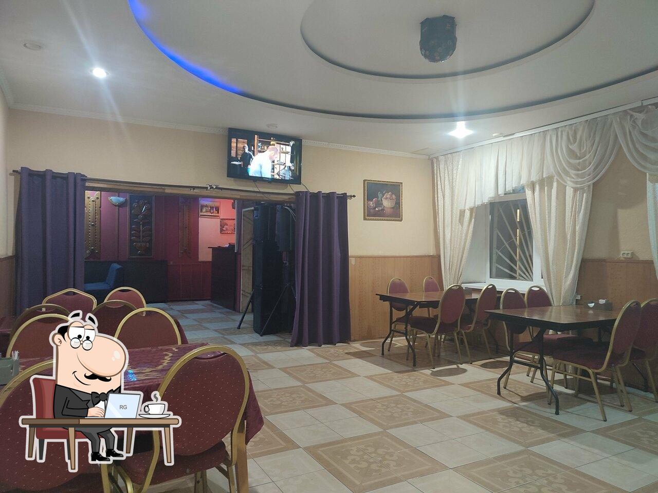 Интерьер "Кишмиш".