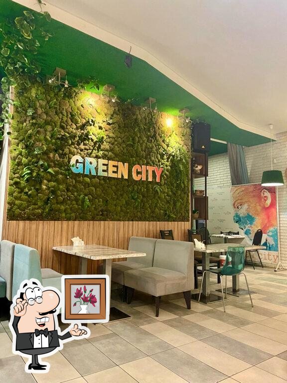Забронируйте столик в "Green city".