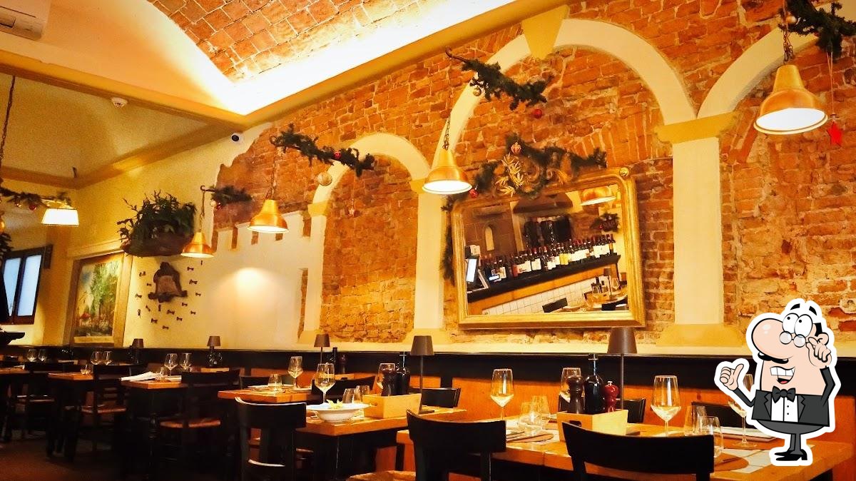 Интерьер "Trattoria Giovanni".