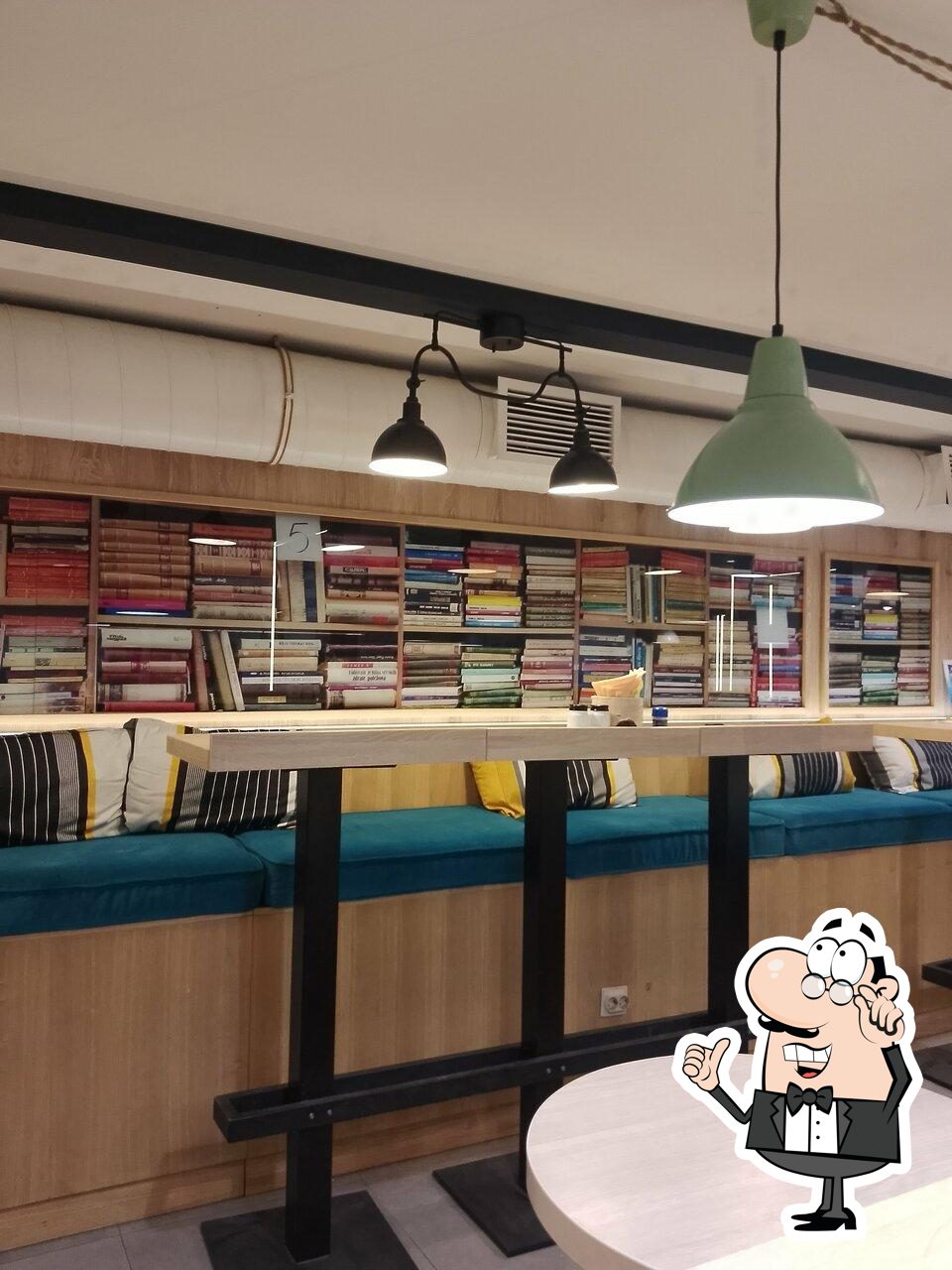 Посмотрите на внутренний интерьер "Пельменная № 1".