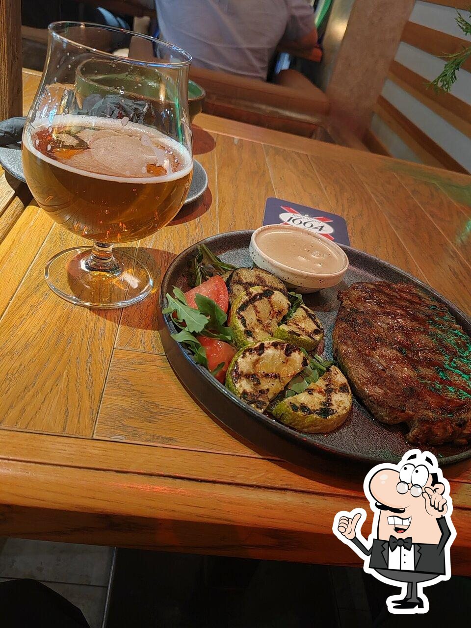 Интерьер "Mesto Grill".