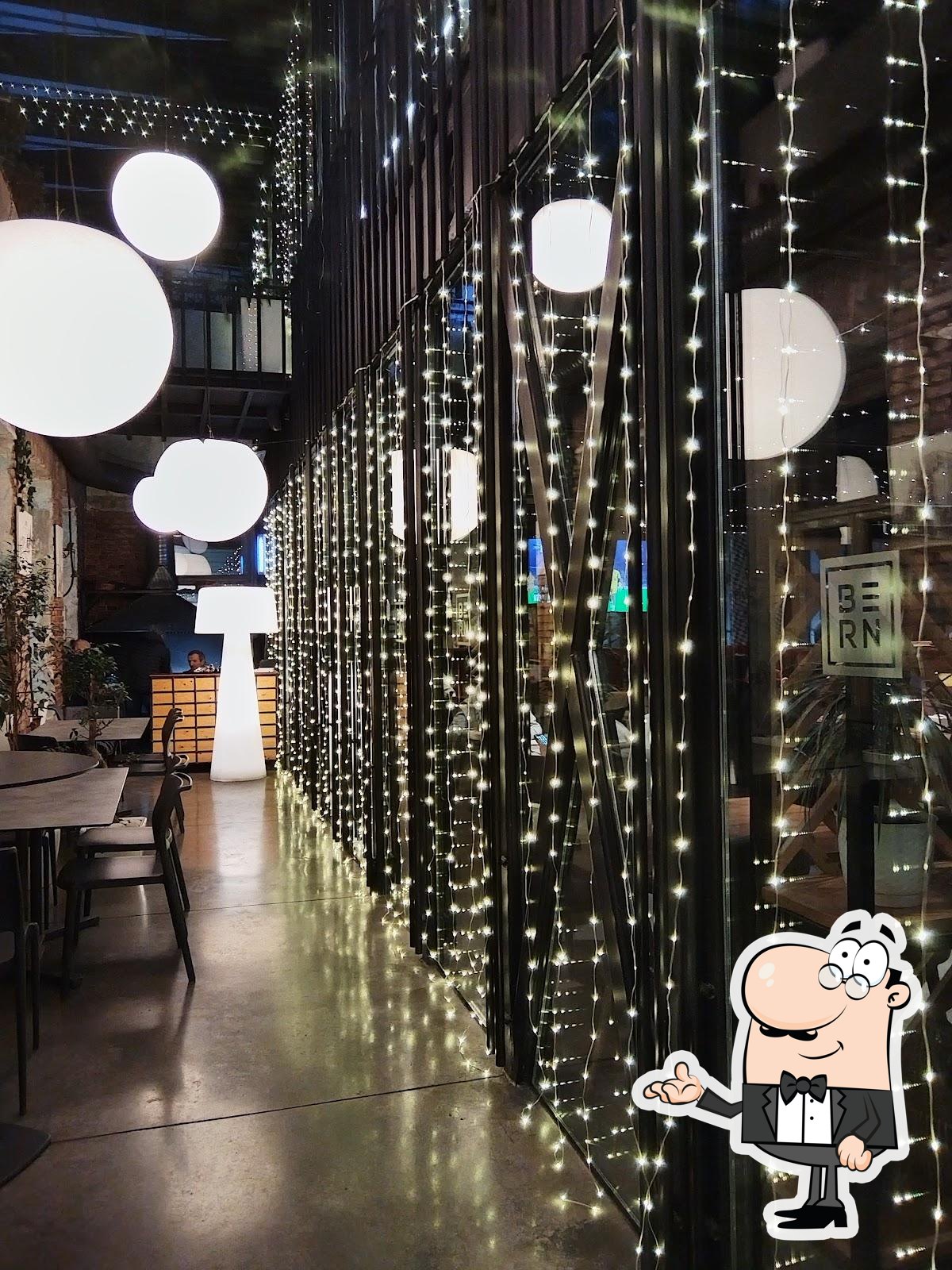 Забронируйте столик в "BERN Batumi Restaurant".