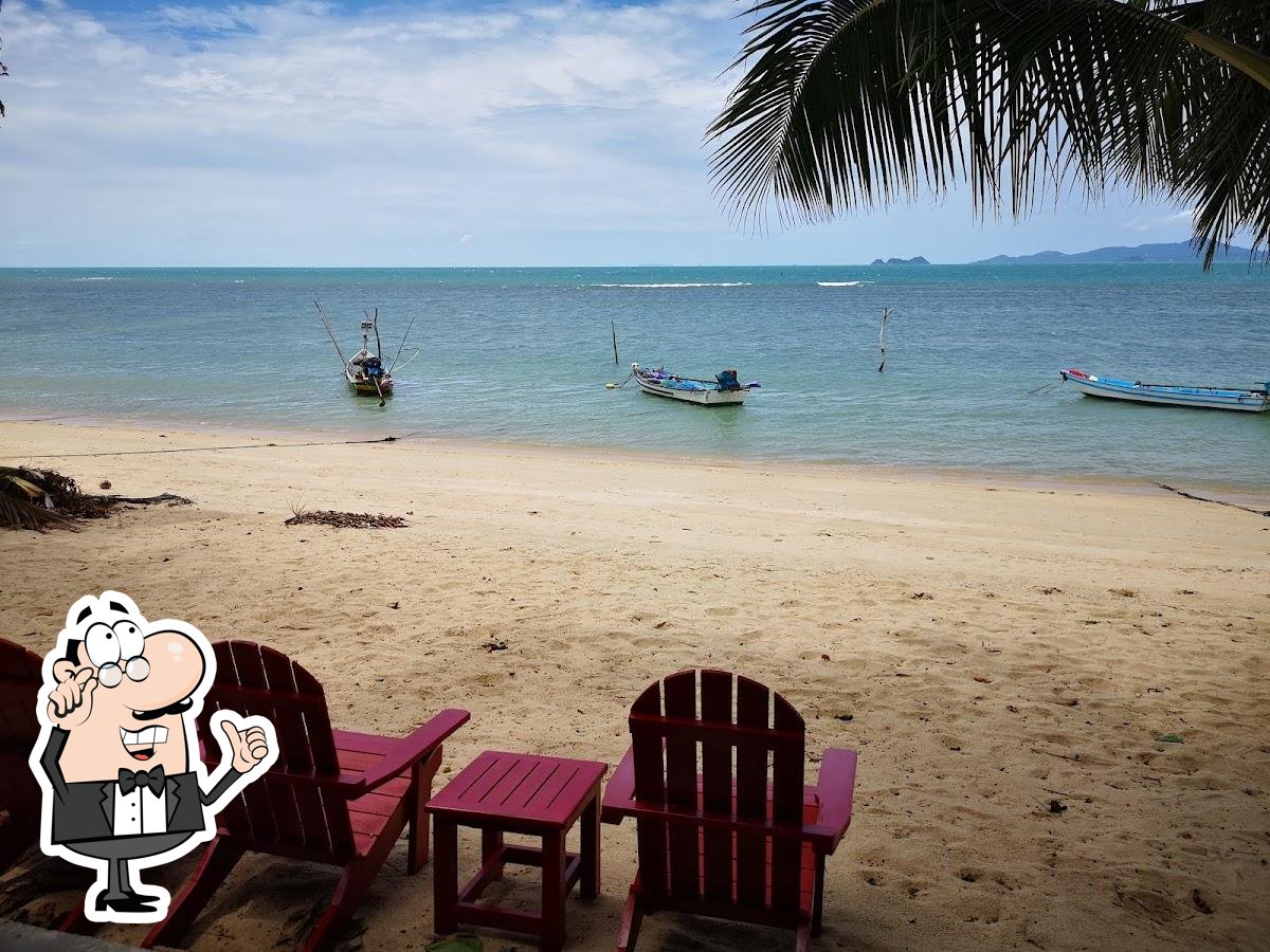 Интерьер "Armando's Beach Restaurant ร้านอาหารอมาโด้".