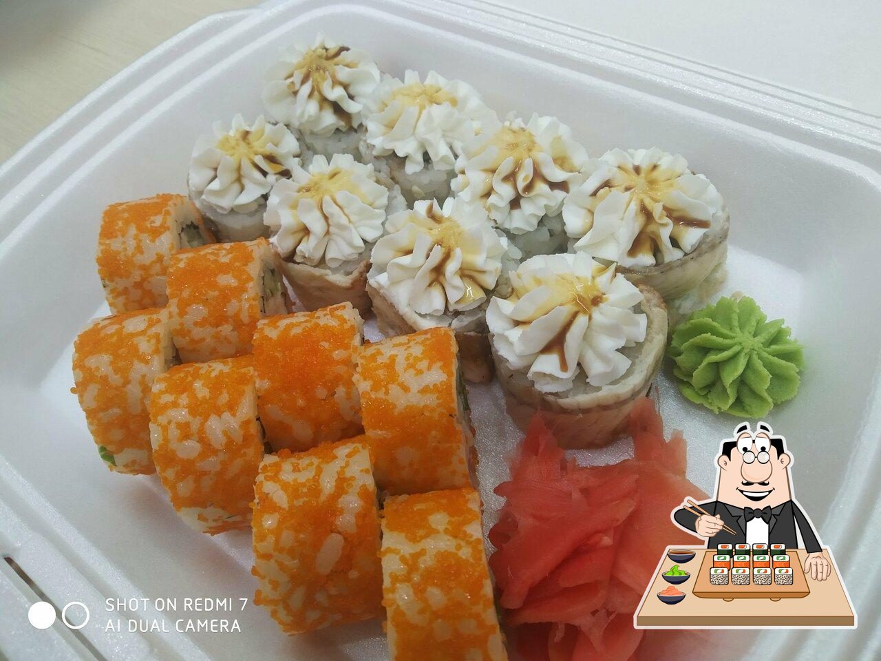 В "Суши Wok" попробуйте суши и роллы.