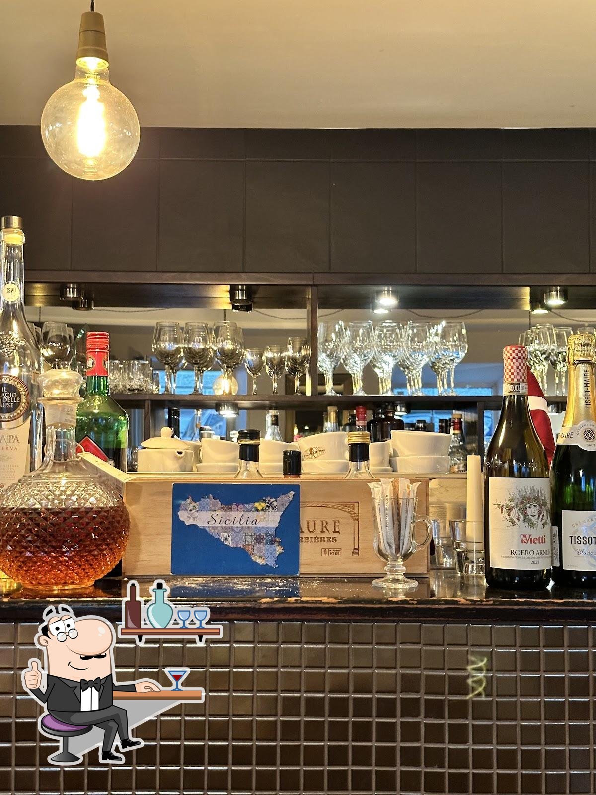 Забронируйте столик в "Martinelli".
