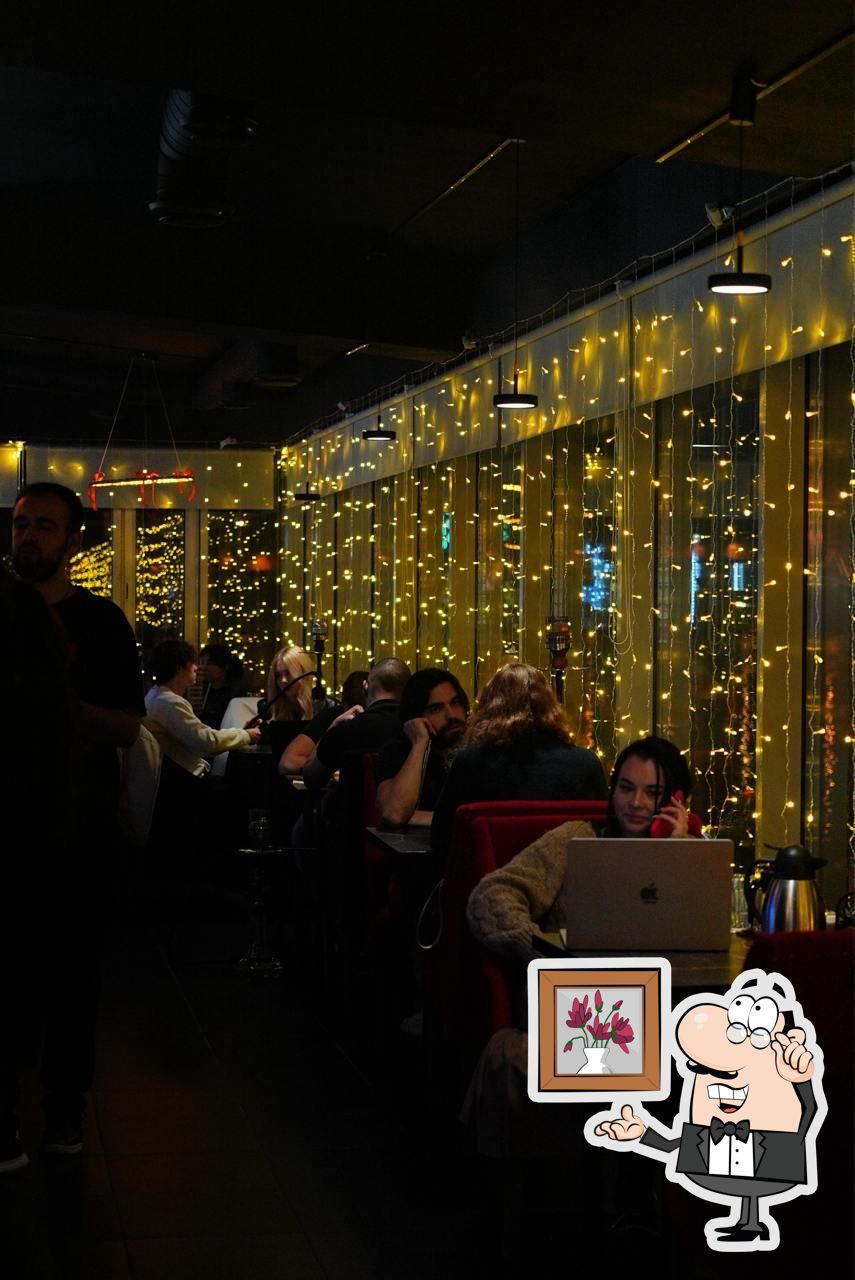 Забронируйте столик в "Hookah Place".