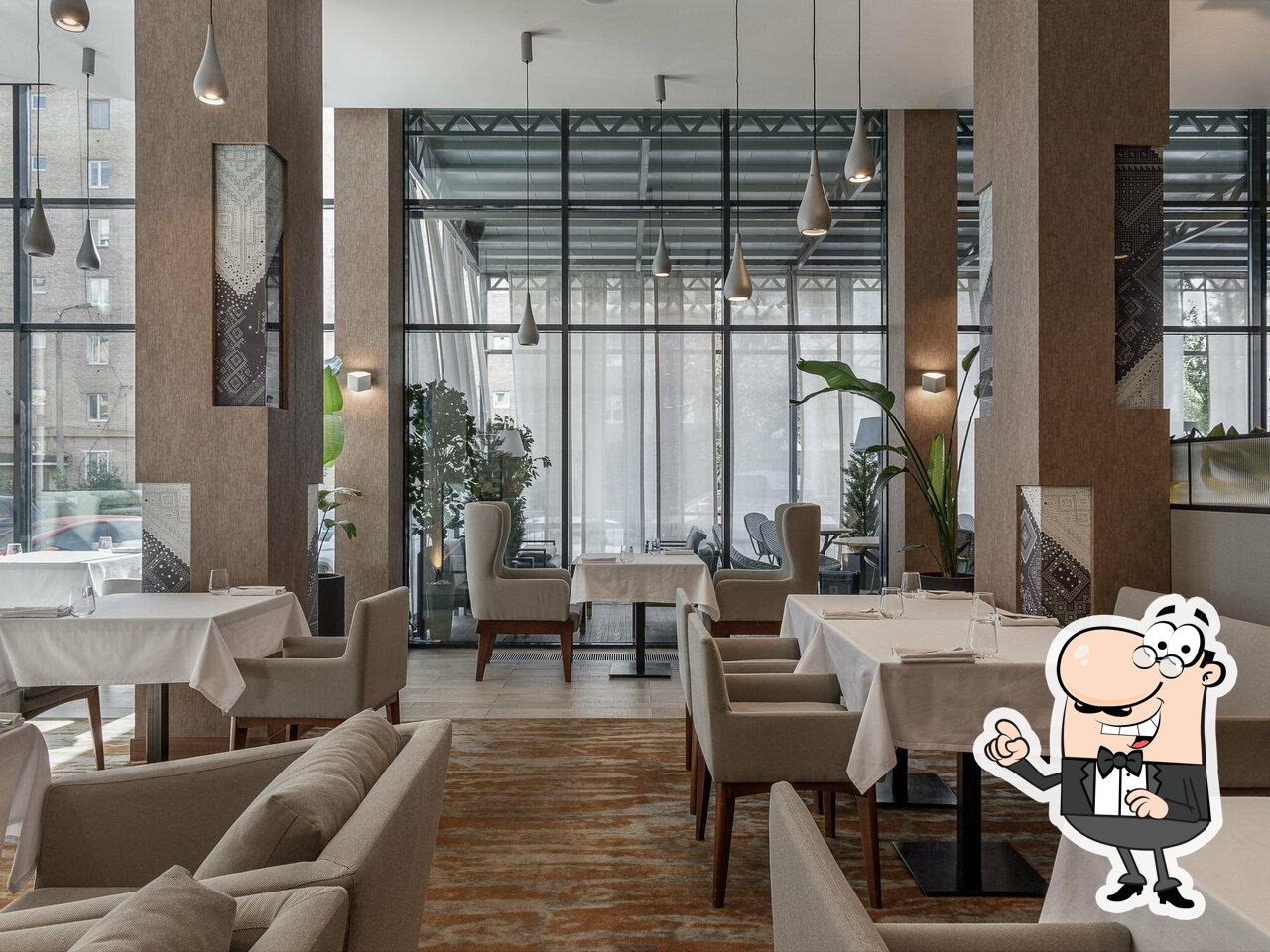 Посмотрите на внутренний интерьер "Karin".