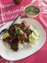 ข้าวมันไก่ กาดต้นพยอม