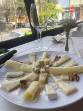 Le Rouge Bistro