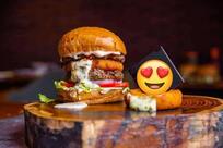 برجر مشوي (حي الخليج) والحمراء اشبيلية الاندلس اليرموك الملك فيصل Grilled Burger