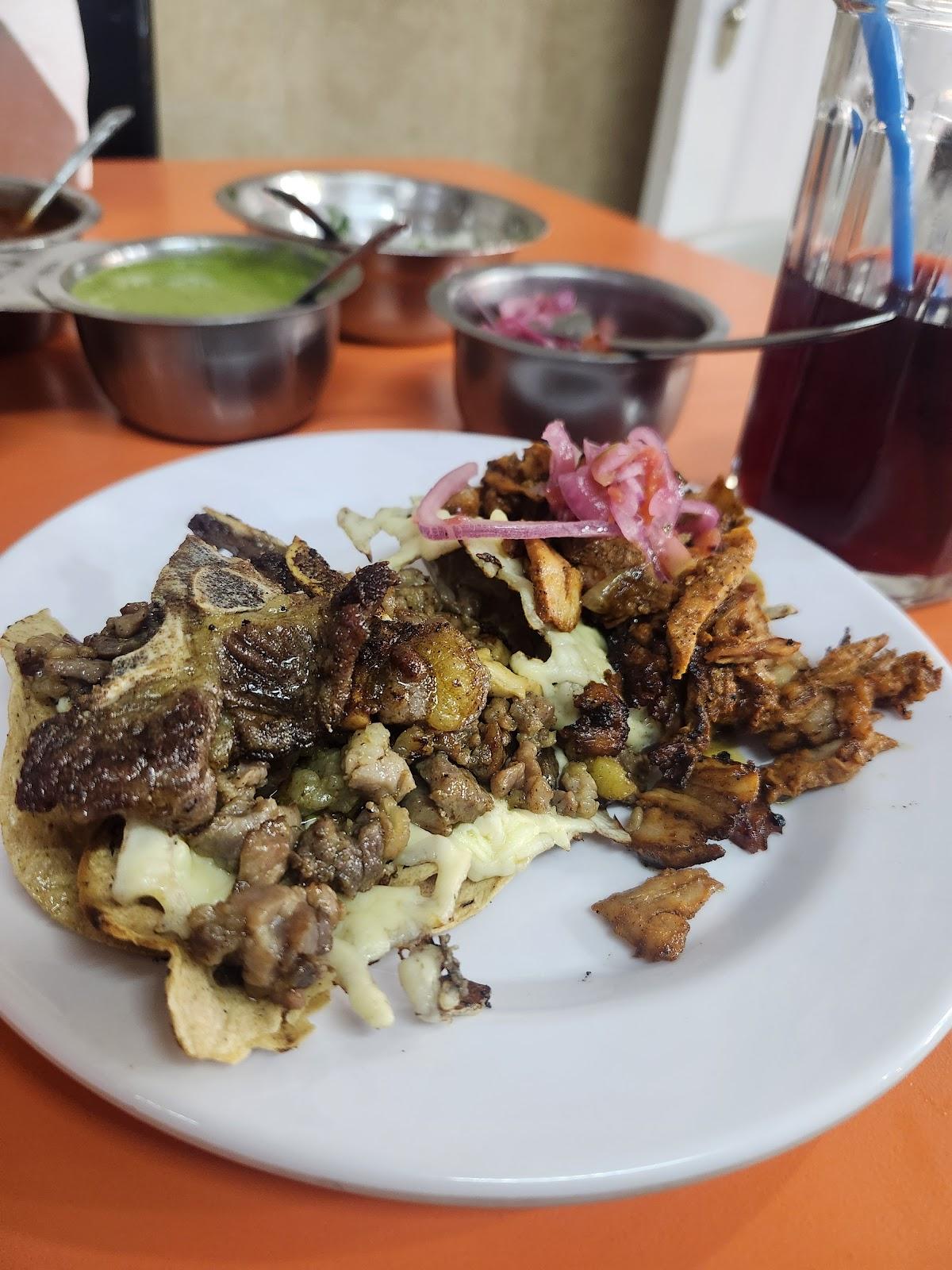 Tacos el conejo