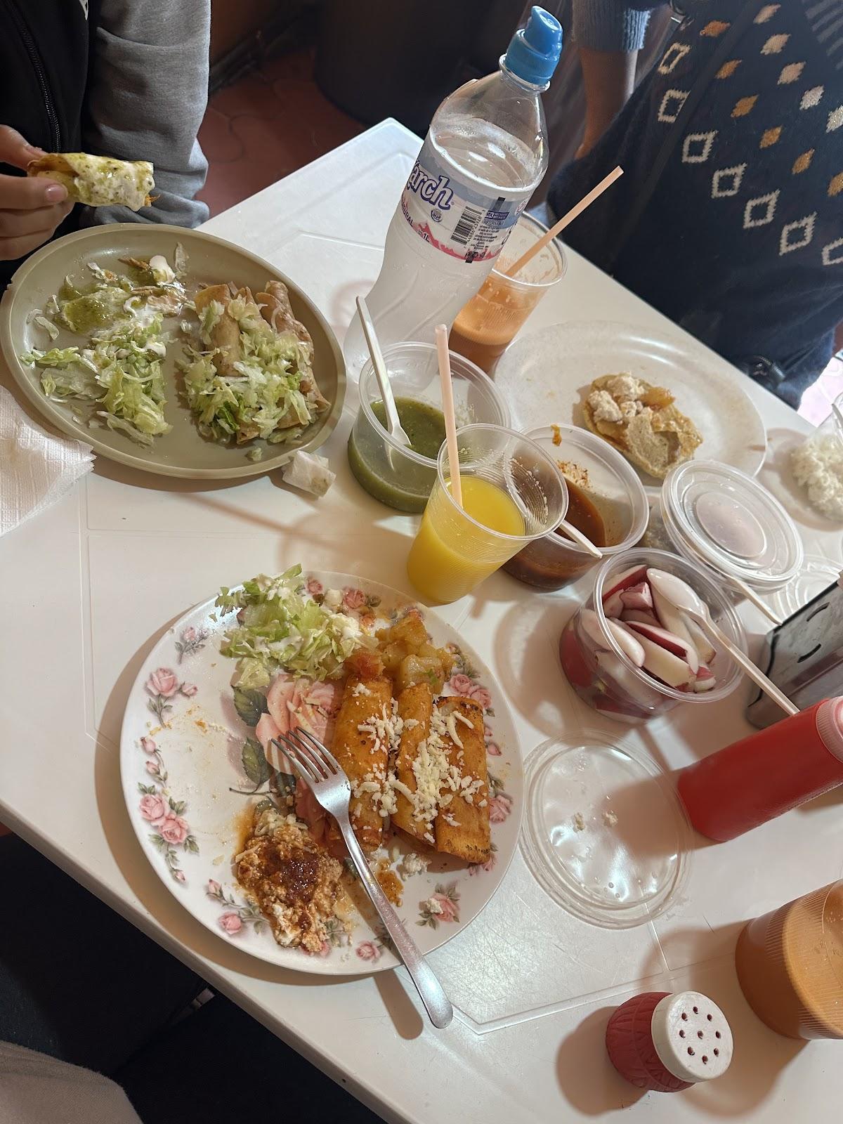 Jugos y Gorditas Mary