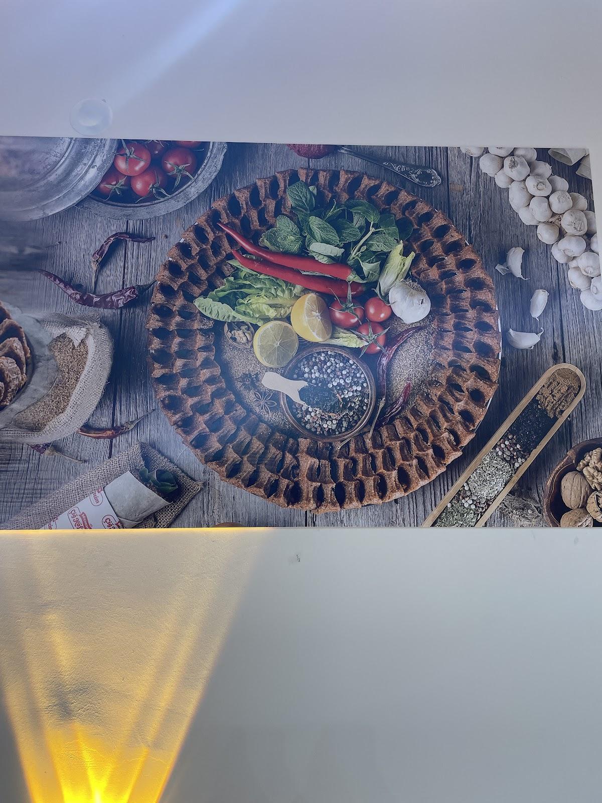 Adıyamanlı Çiğ Köftecim
