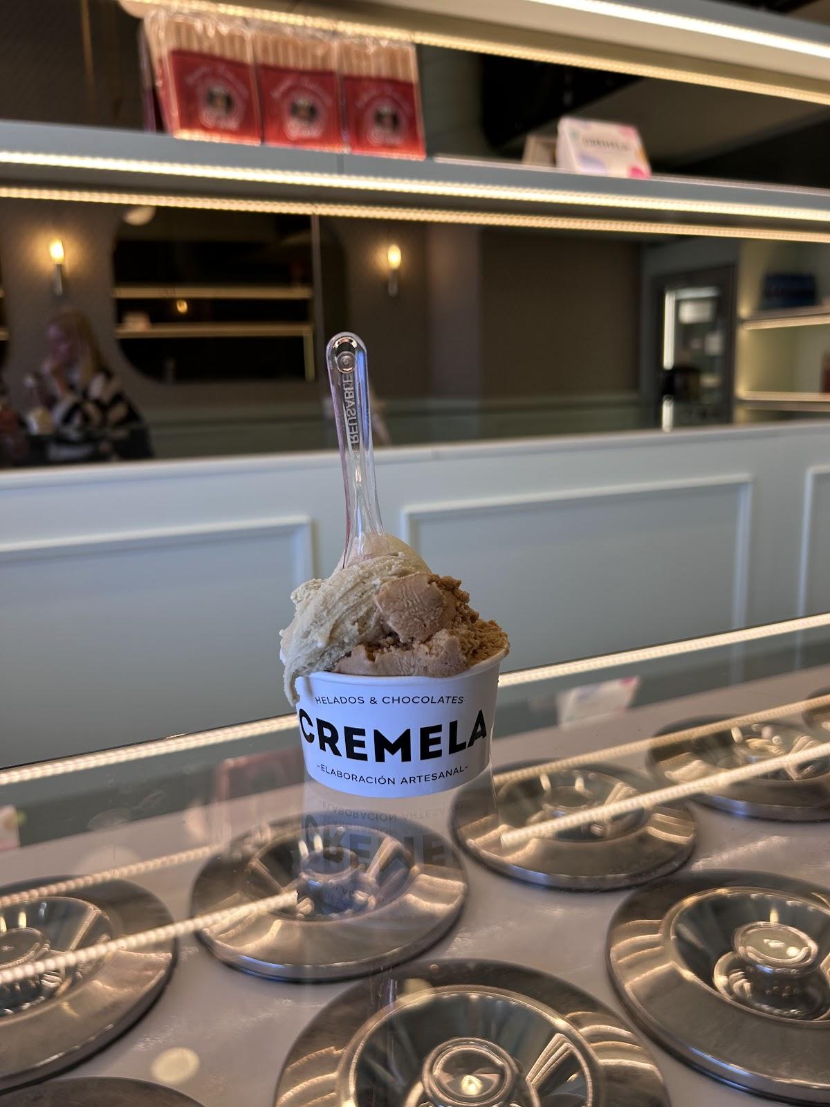 Cremela Helados y Chocolates
