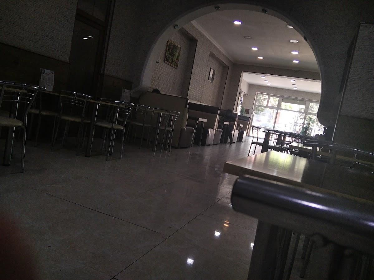 Çinar Ailəvi Restoran