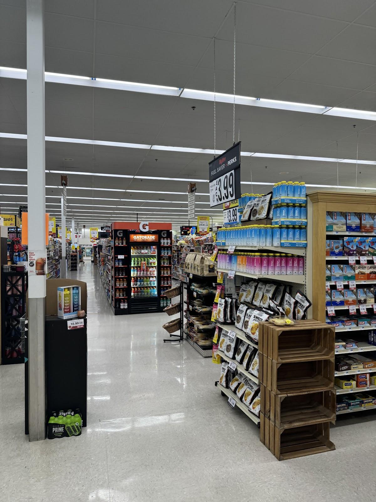Hy-Vee Grocery Store