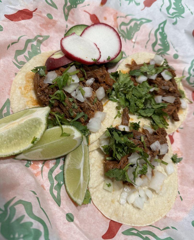 Tacontento !mas que un taco, somos bien salsas!