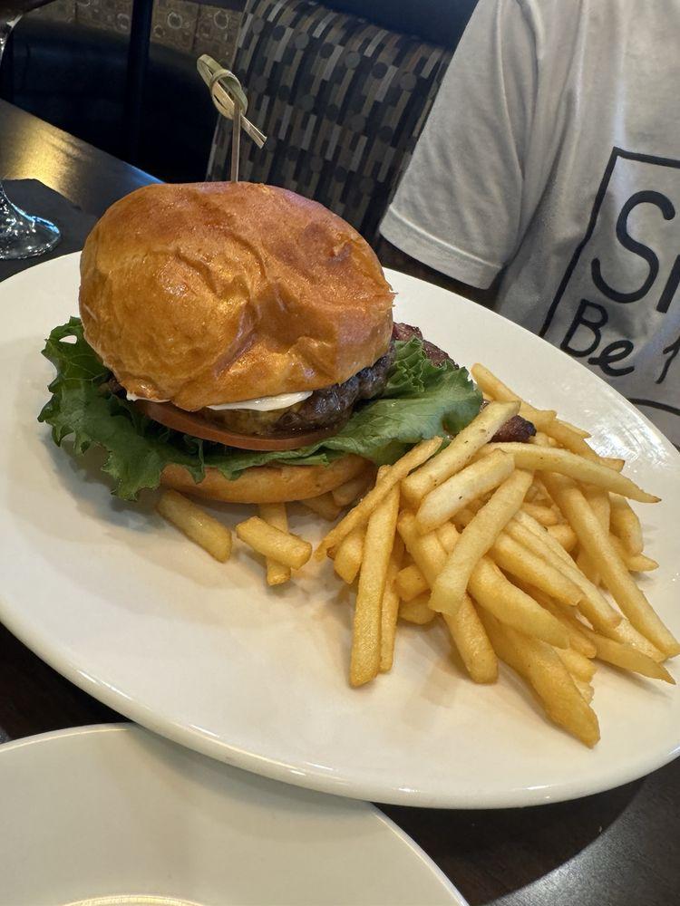 Bourbon Creek Bar and Grill