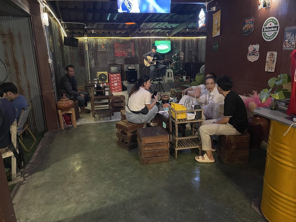 ร้านปู่อ่องเลิศรส&ไส้อั่วเชียงดาว