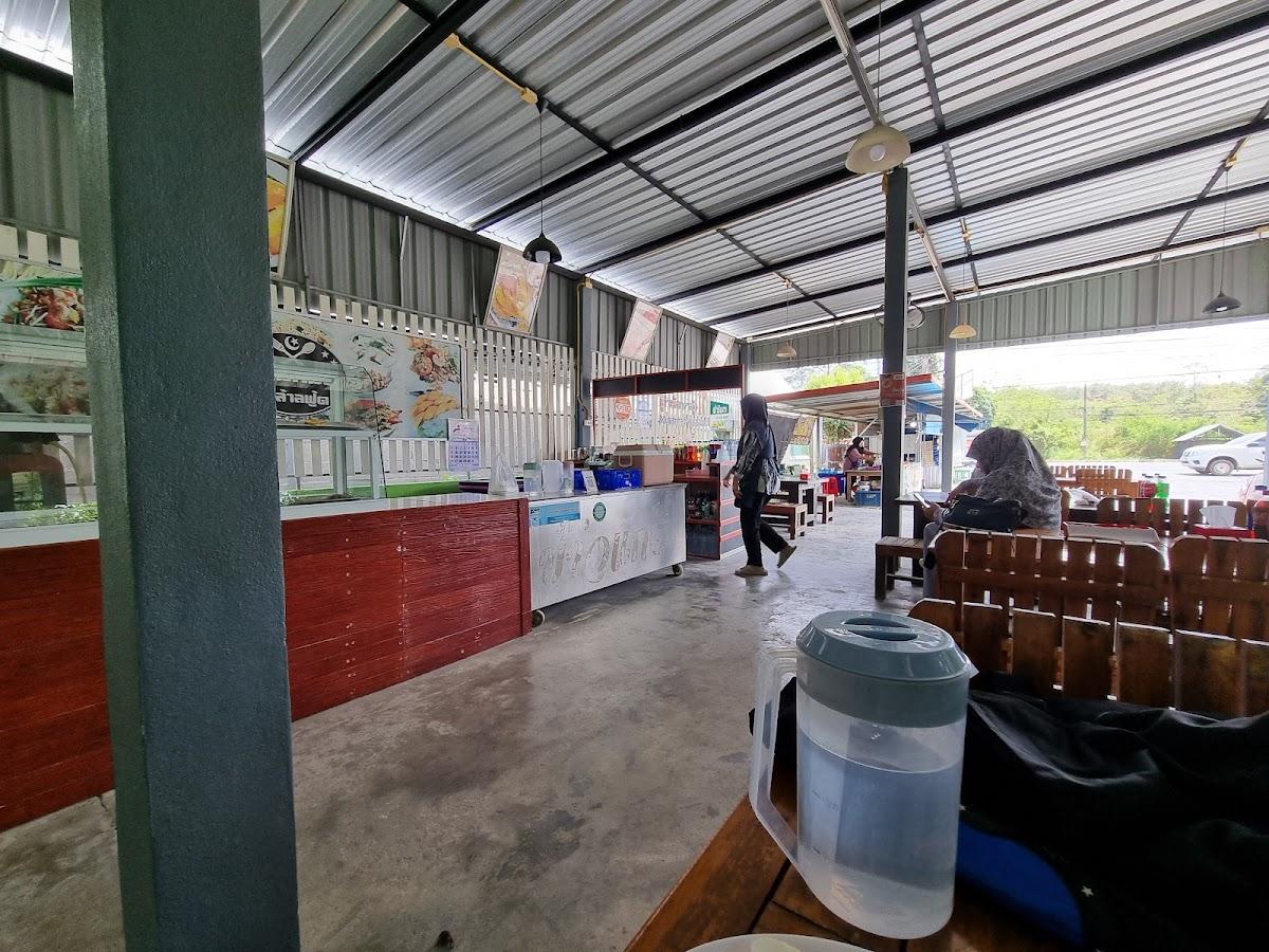 Kedai makan halal muslim sedap sebelah 7e