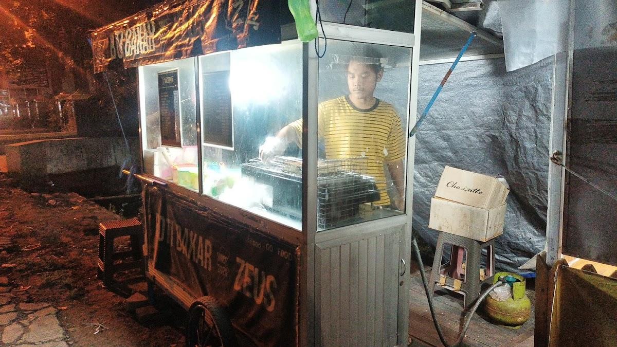 Roti Bakar Zeus