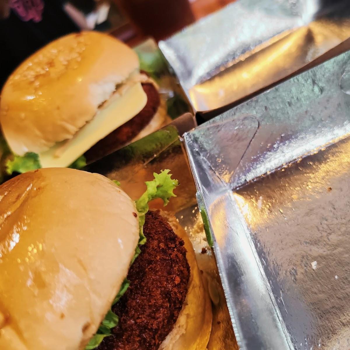 Couzy Burger