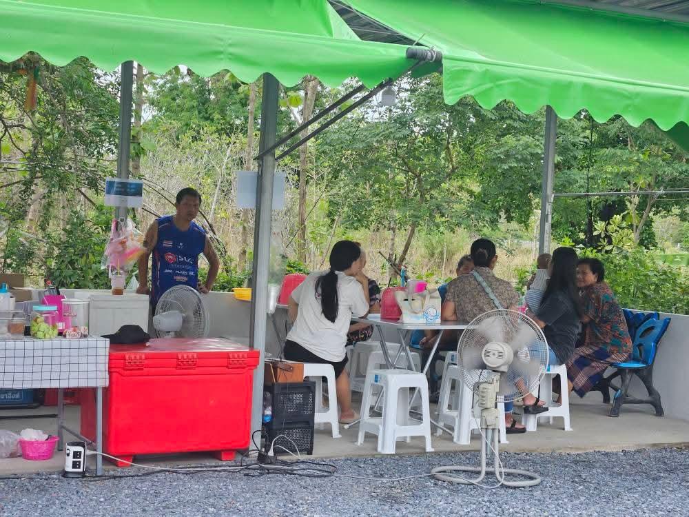 ก๋วยเตี๋ยวหน้าบ้าน @ ซอยแสงศรี