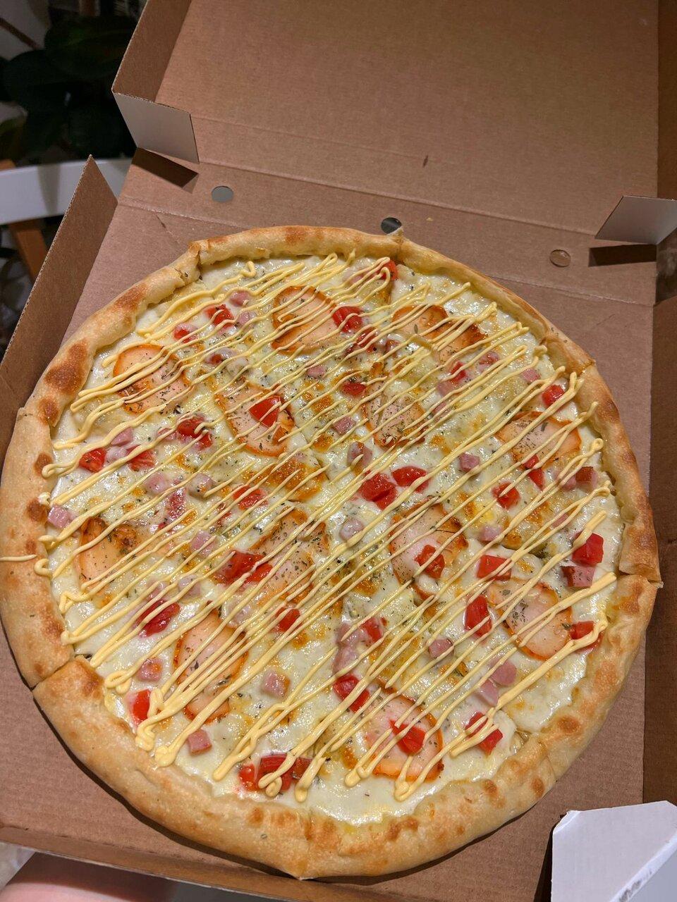 Crown Pizza