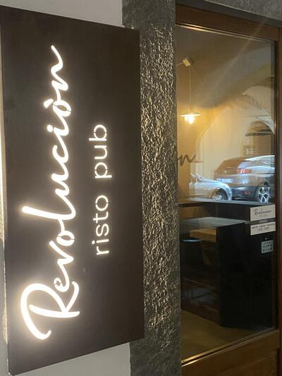 REVOLUCION RISTOPUB foto