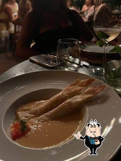 Você pode desfrutar de uma bebida do menu