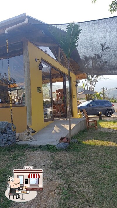 Descubra a parte externa do Armazem 23