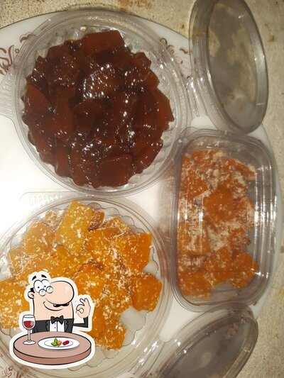 Comida em Restaurante Acaipira