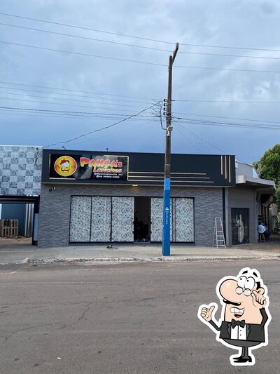 Veja imagens do interior do Panças Lanches